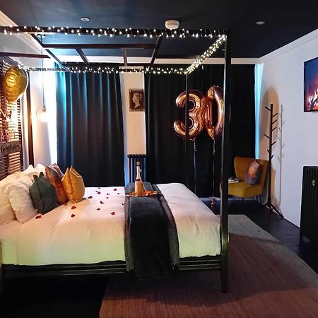 The Penny Black Apartment With Indoor Hot Tub Slamannan Esterno foto